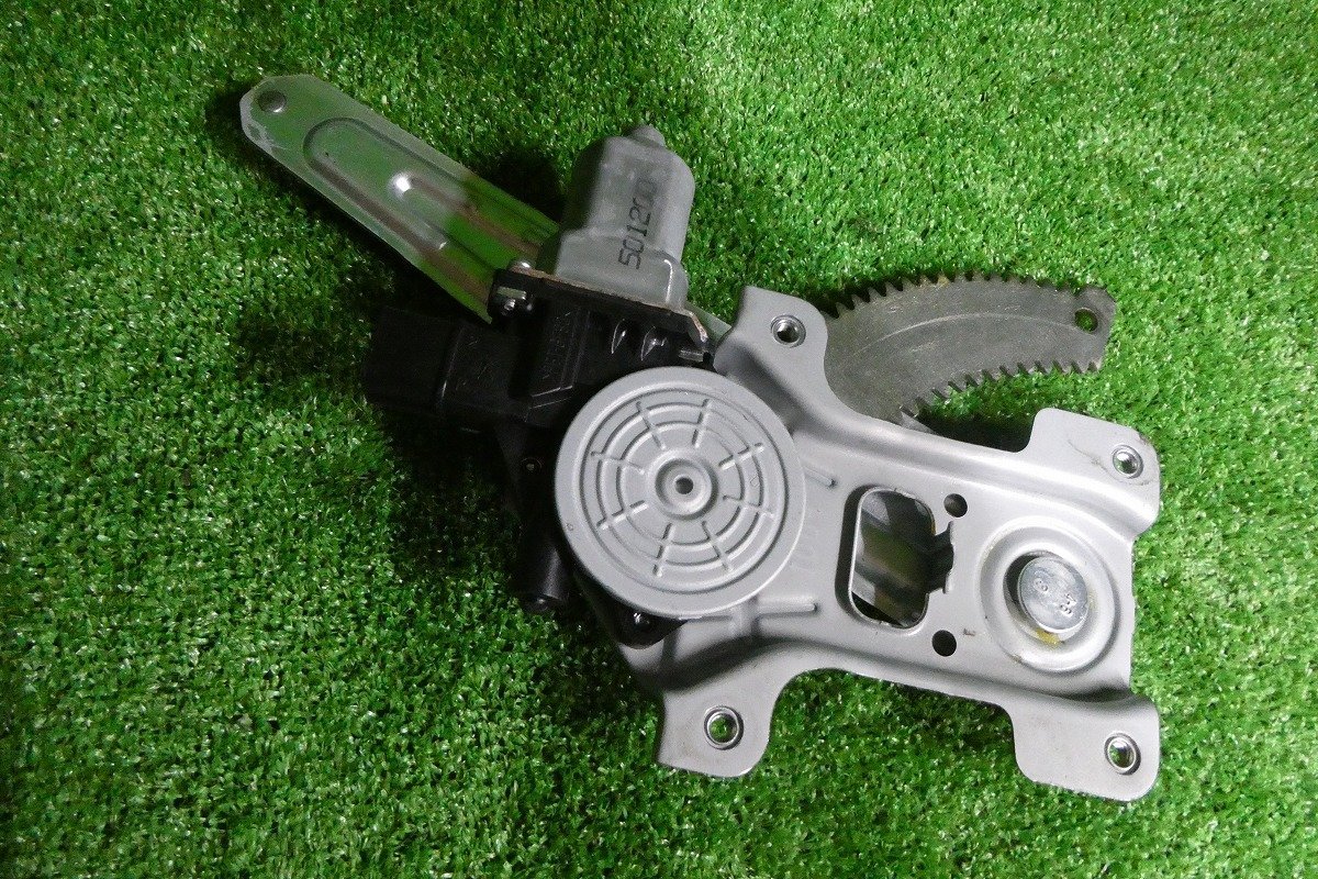 【A60457】◇インプレッサスポーツ GP7 左リア レギュレーターモーター拍卖