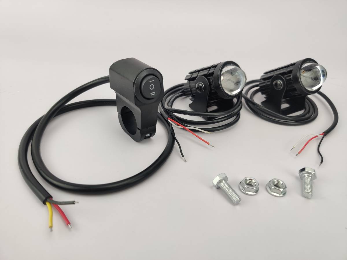 ミニ LEDバイクヘッドライト スポットライト ワークライト 自転車 補助灯 黄色と白のスイッチ付き ファンレス冷却 車用スポットライト 拍卖