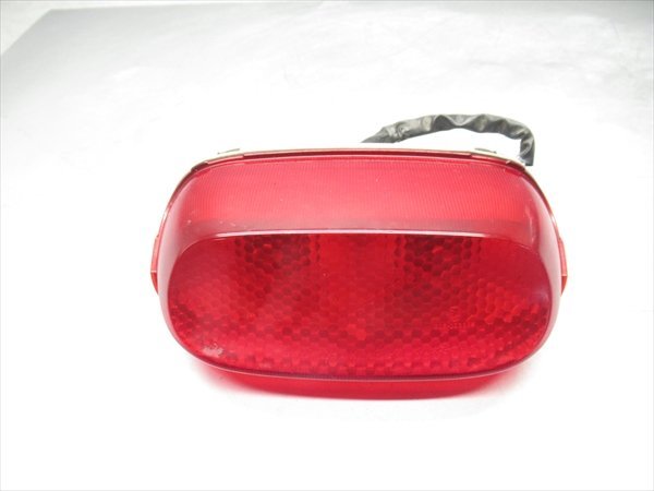 F1R6-0119 カワサキ ZZR1100 テールランプ テールレンズ 純正品 【ZXT10D-009*** D型 動画有】拍卖