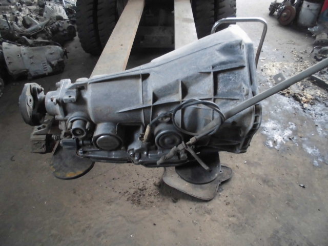 ■ベンツ W123 300D オートマチックトランスミッション 中古 部品取あり オートマ ギアボックス 300TD W126 300SD 722416 72241602195153■拍卖