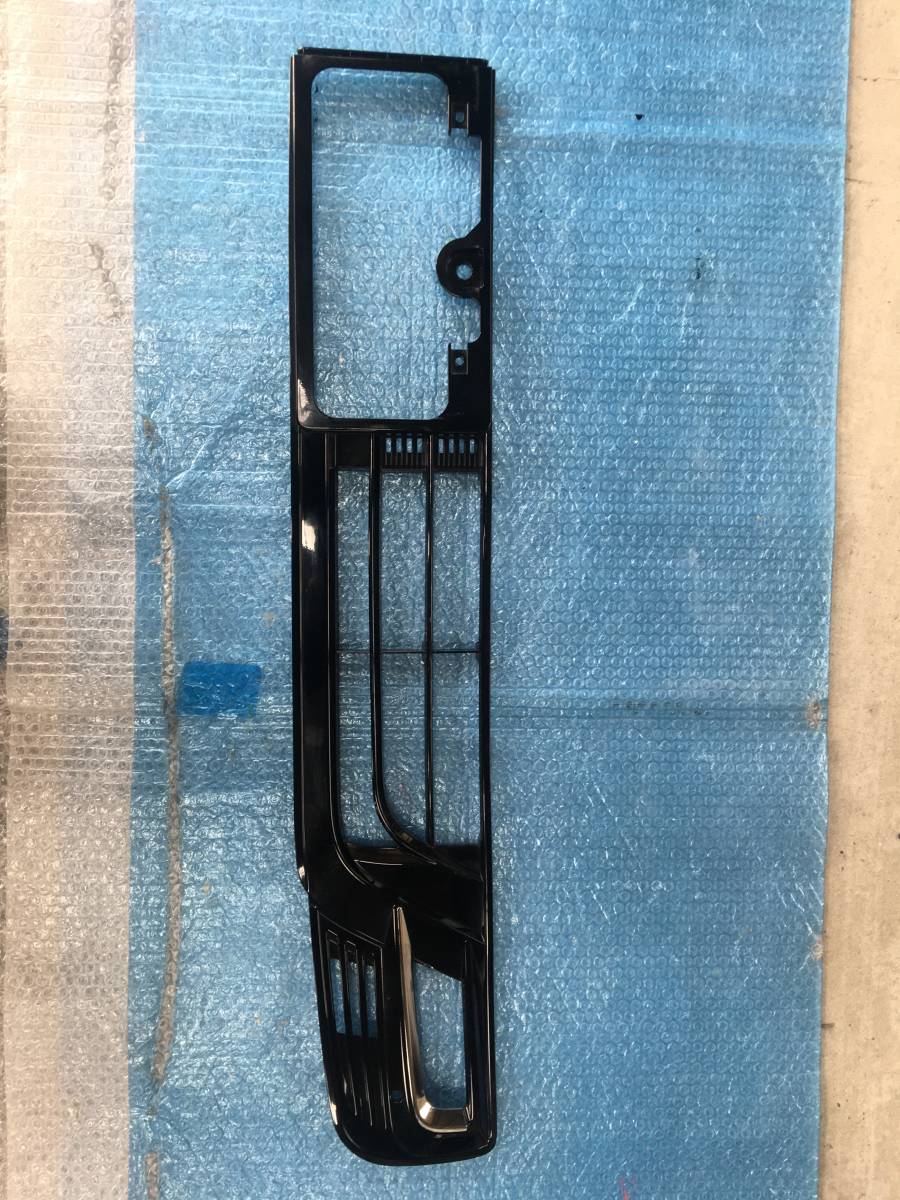 JF3 JF4 N-BOX Nボックス エヌボックス カスタム フロントバンパー ロアグリル 純正 71108-TTA-J011-50 HONDA N-BOX拍卖