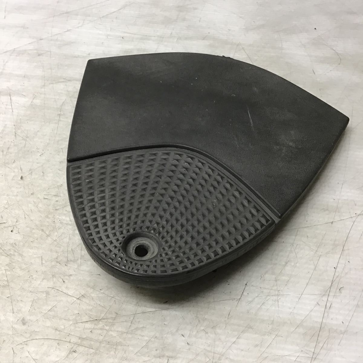 D36-21ne スズキ レッツ2 CA1PA バッテリーカバー 純正部品拍卖