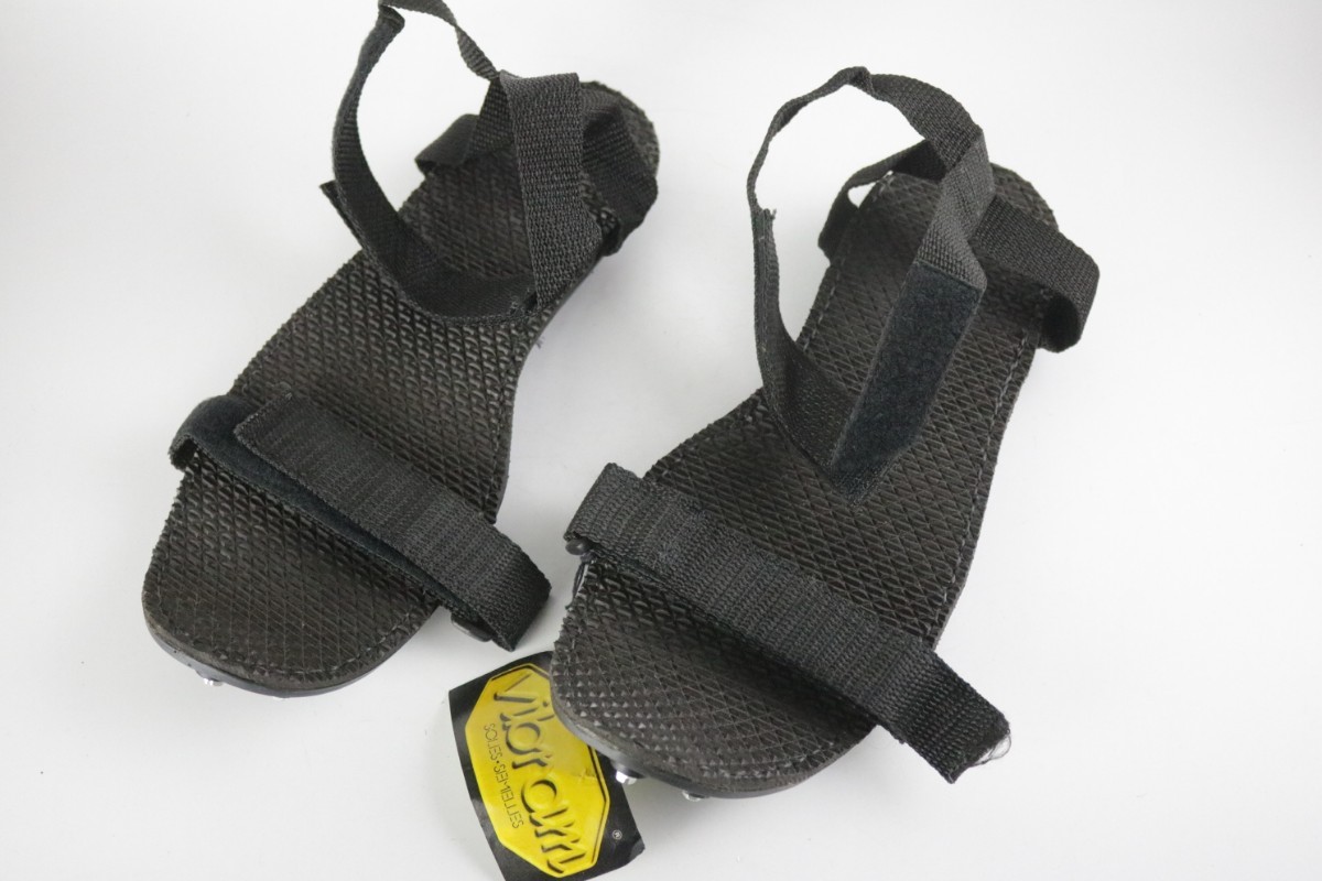 新品未使用品 vibram ビブラム Super Soles アイスソール スパイク 滑り止め ソール Sサイズ アイゼン アイゼンソール 紙タグ付 雪道 登山拍卖