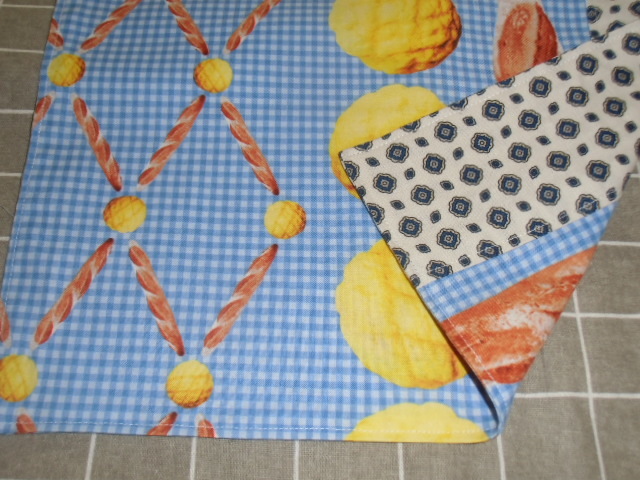No.154 裏付ランチョンマット ハンドメイド  25x35  パン柄拍卖