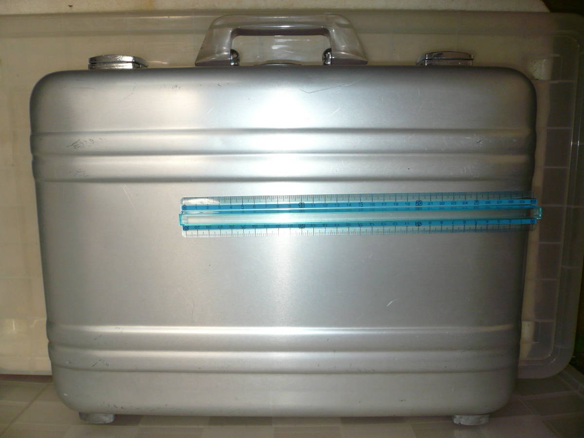 送料込み!! ゼロハリバートン クリヤーハンドル 当時物希少素人長期保管品拍卖