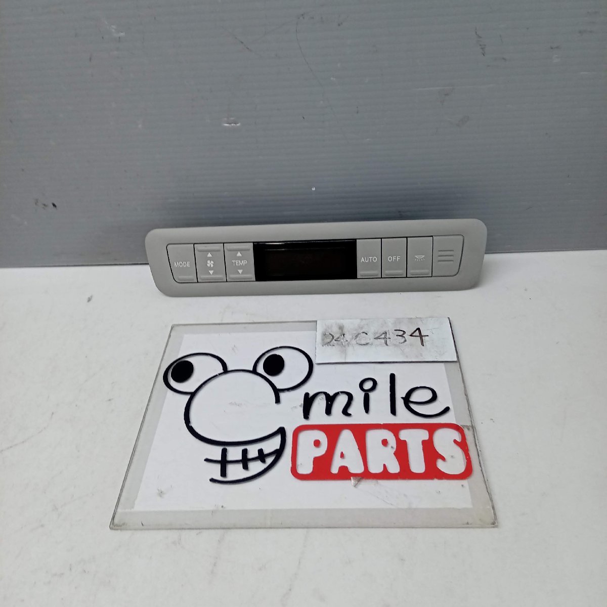 ANH15W/ANH10 アルファード 純正 2列目エアコンスイッチパネル 2Z6-14-7/24C434*同梱不可拍卖