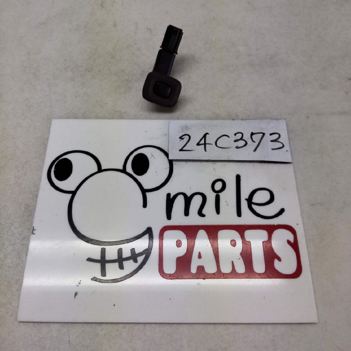 L575A/L575S ピクシススペース 純正 運転席リクエストスイッチ 2Z6-16-4/24C373*同梱不可拍卖