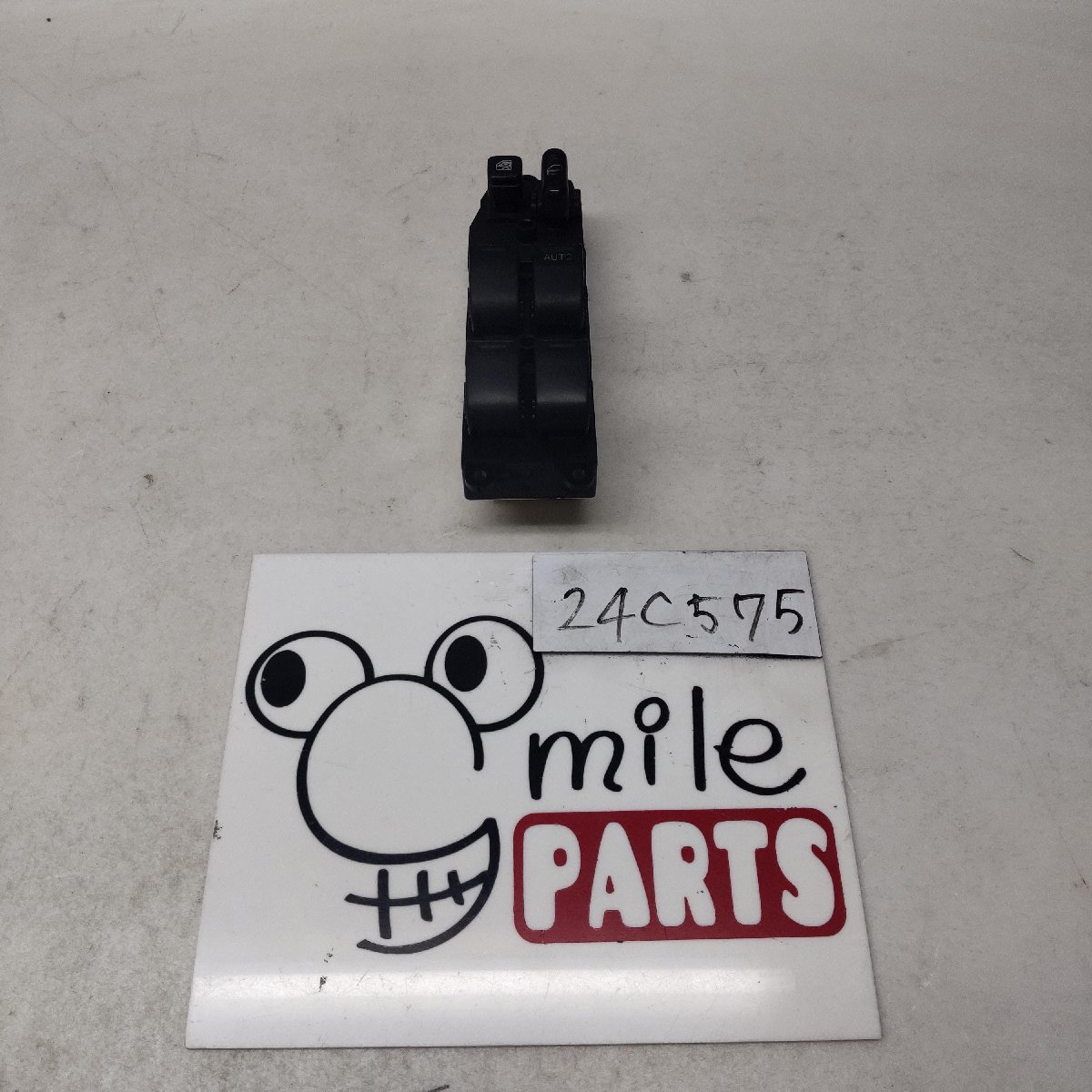 SXV20W マークIIクオリス 純正 パワーウィンドウスイッチ 2Z6-16-6/24C575*同梱不可拍卖