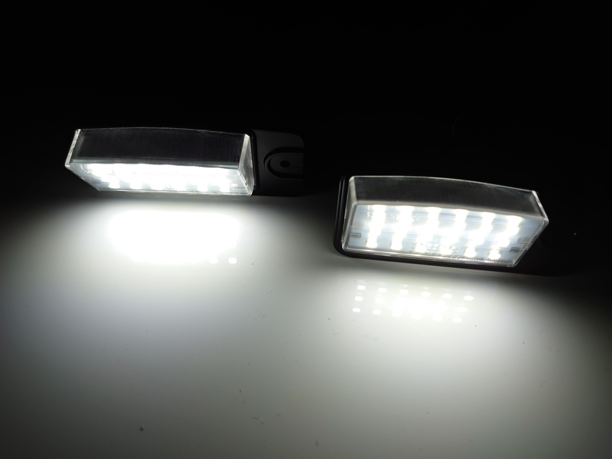 美白光! 日産 ニッサン LED ナンバー灯 ライセンスランプ ムラーノ Z50/Z51系拍卖