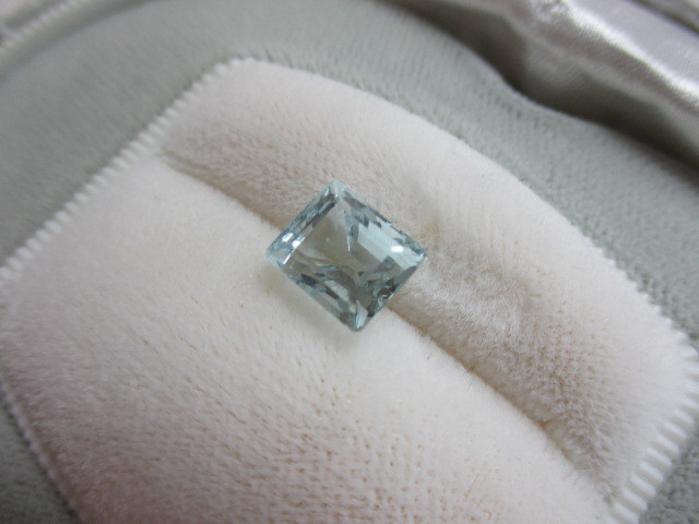 J-13 アクアマリン ストーン 宝石 ルース 2.3ct 拍卖