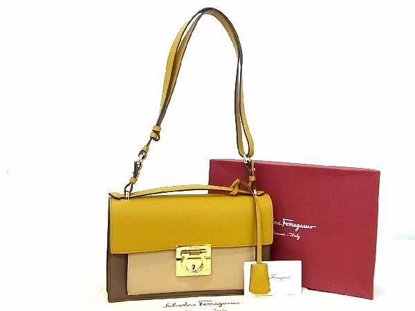 ■新品同様■ Salvatore Ferragamo フェラガモ AB-21G179 ガンチーニ レザー 2WAY ショルダーバッグ ハンドバッグ イエロー系 AV4983拍卖