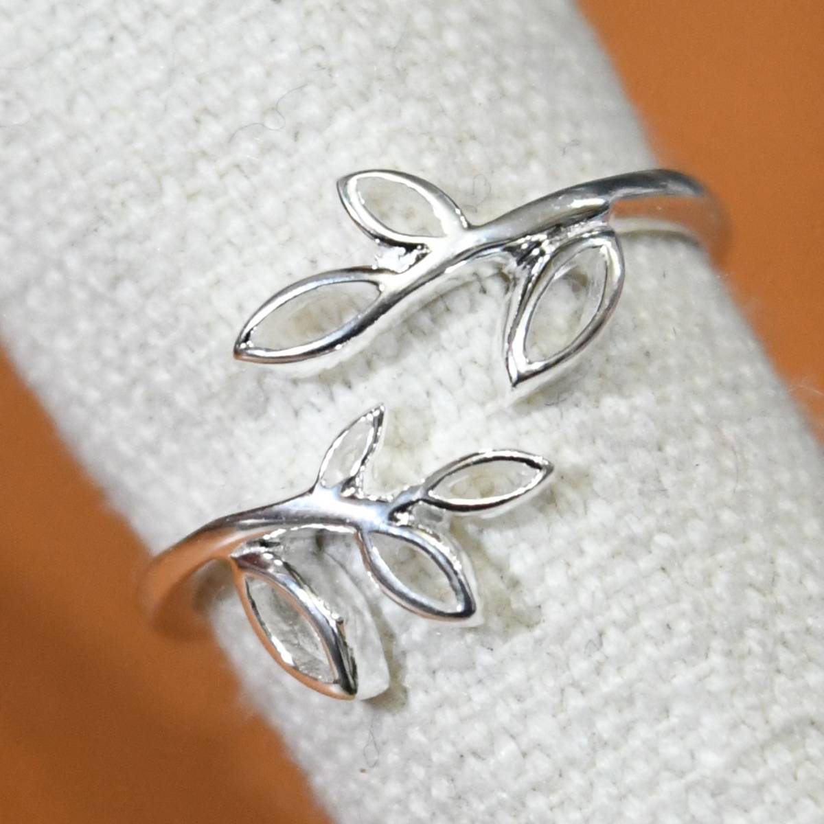 SR2425 指輪シルバー925刻リング 11号-14号 サイズ可変 葉っぱ 送料込拍卖