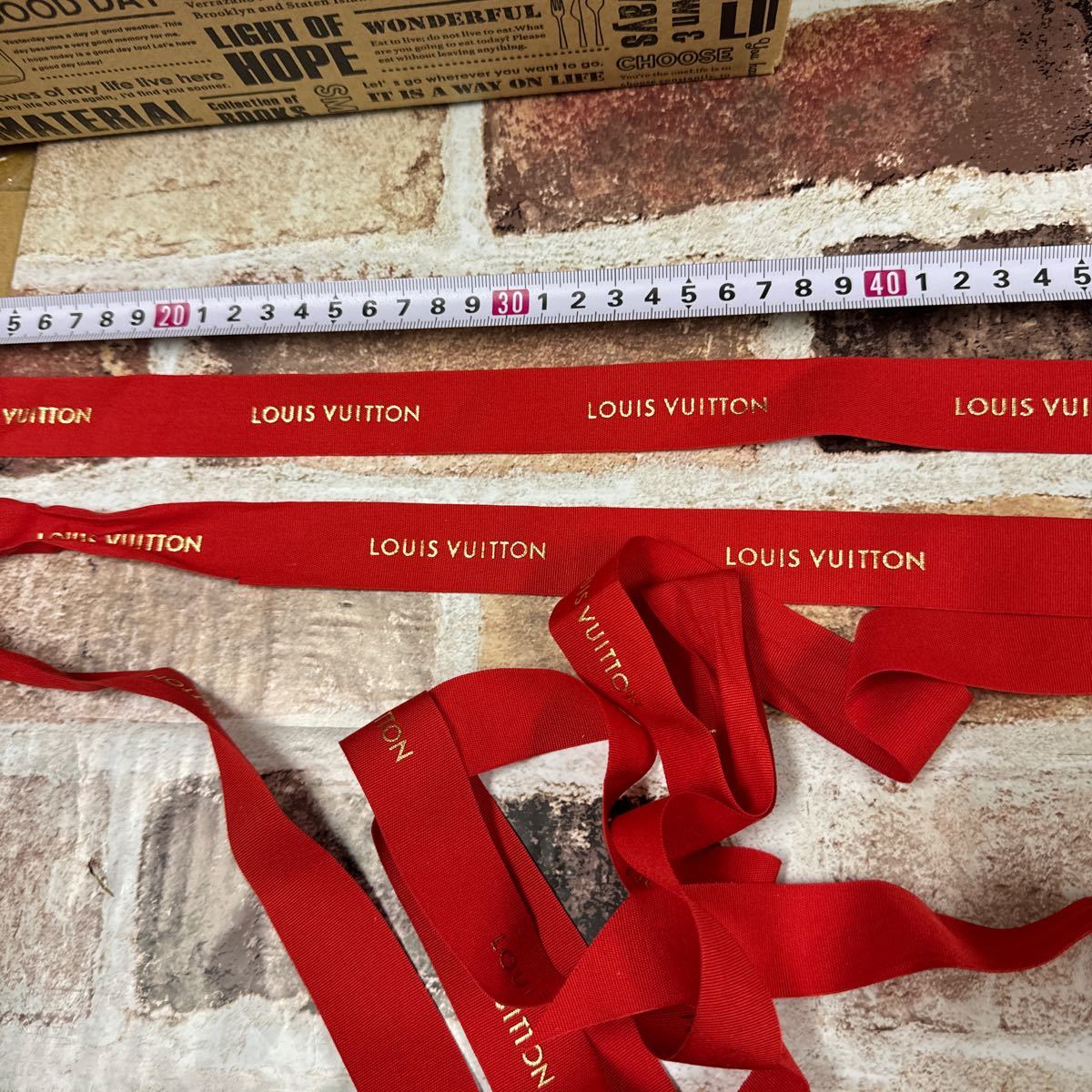 ルイヴィトンネックストラップ ラッピング リボン 赤拍卖
