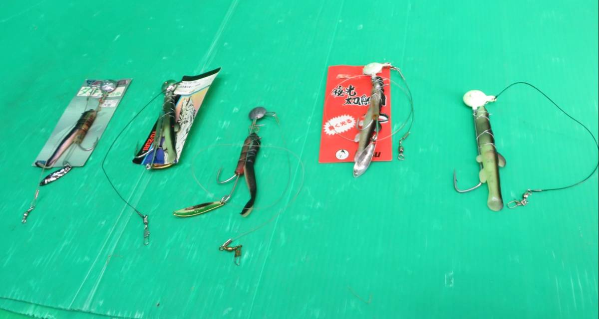 Z-2868■ ルアー 5点 タチ魚仕掛など 現状渡し拍卖