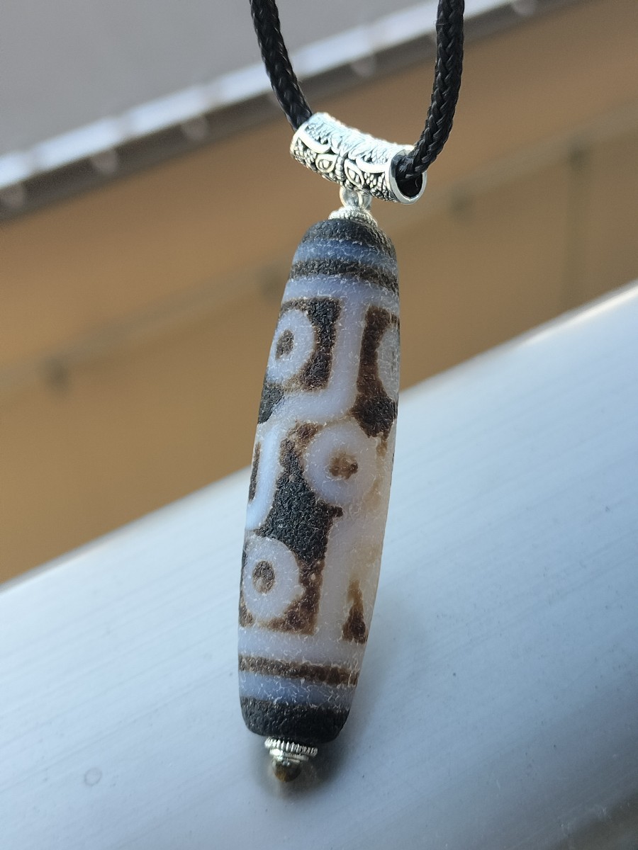 チベット 九眼天珠 瑪瑙 パワーストーン 魔除け 鉱物ネックレス拍卖