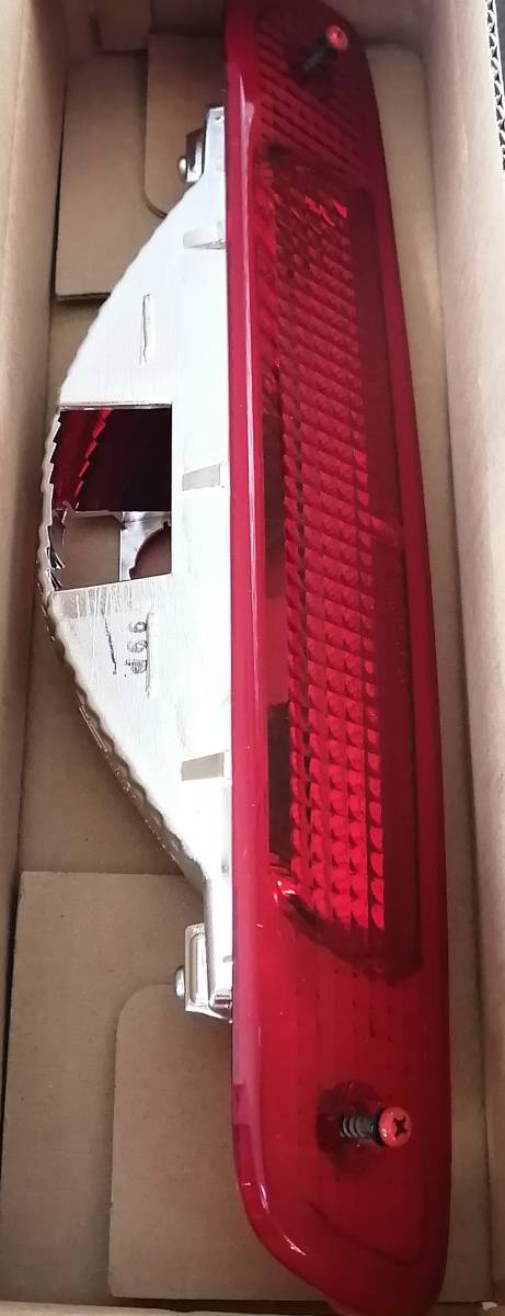 TOYOTA トヨタ 純正部品 センターストップ ランプASSY CTR クルーガーハイブリット クルーガー L/V 81570-48060拍卖