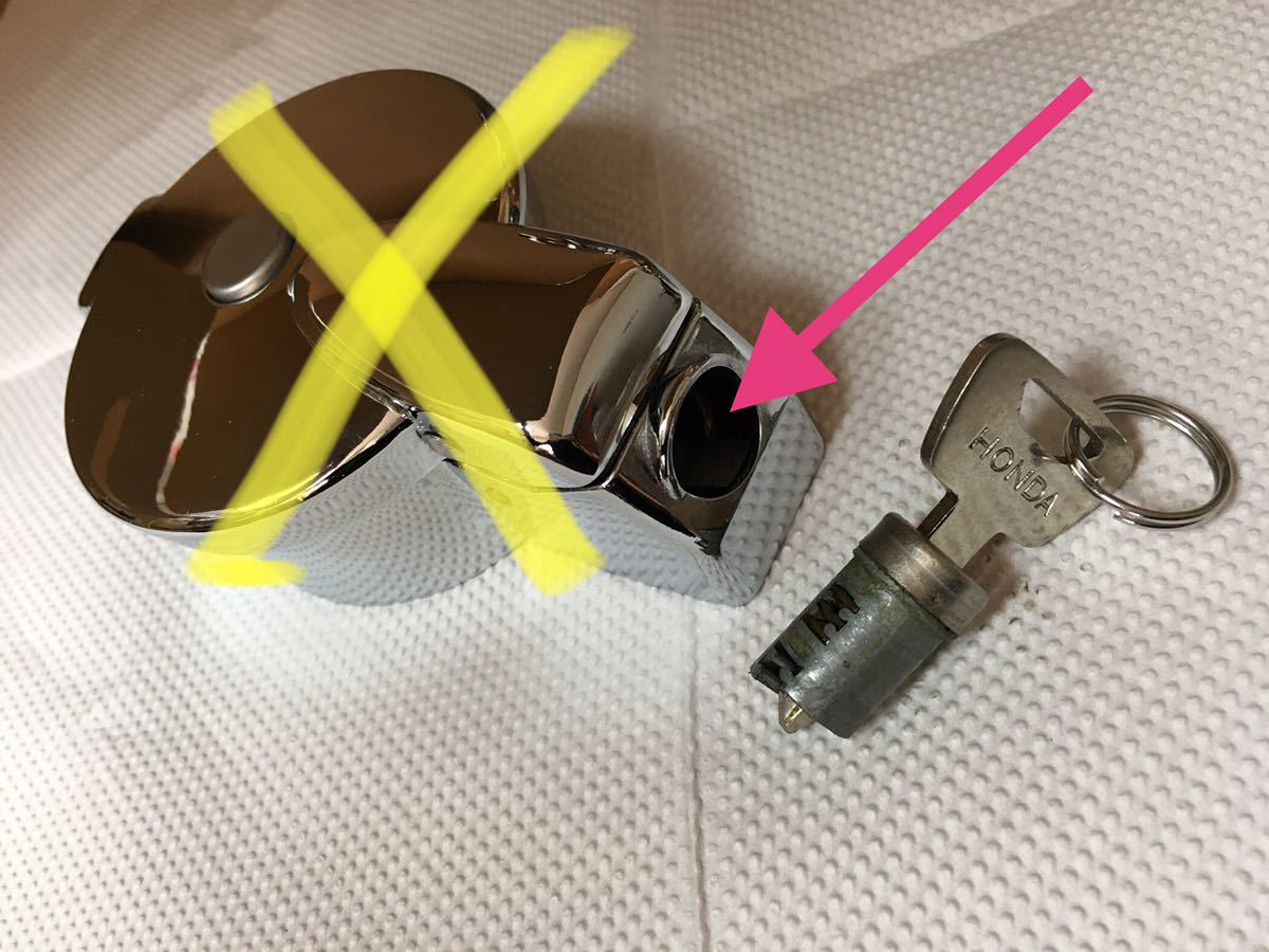 SALE 即決!! 希少 フューエルキャップのキーとキーシリンダー 新品 / ホンダ HONDA S500 S600 S800 燃料キャップ拍卖