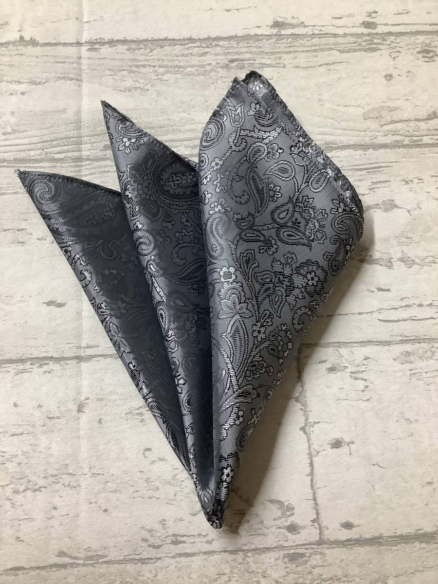 新品未使用 高級織物使用 ポケットチーフ グレーペイズリー生地 スーツ裏地 お買い得拍卖