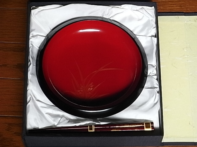 特選 付着請合 輪島塗 美術漆器 菓子皿(?)と箸拍卖