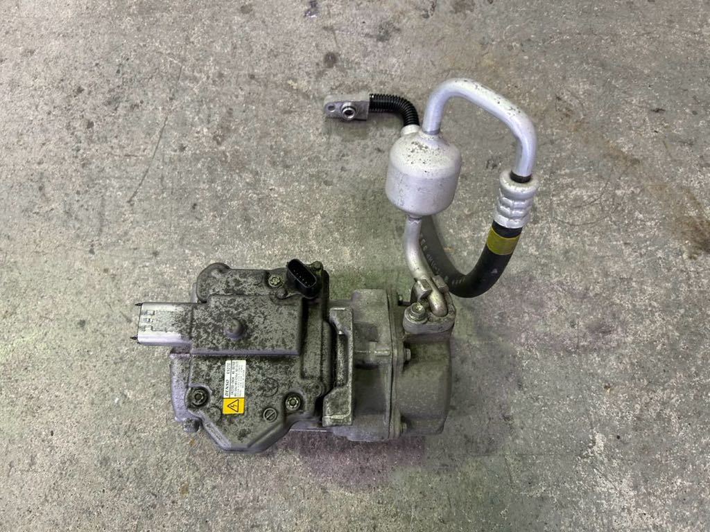 プリウスα後期 純正エアコンコンプレッサー拍卖