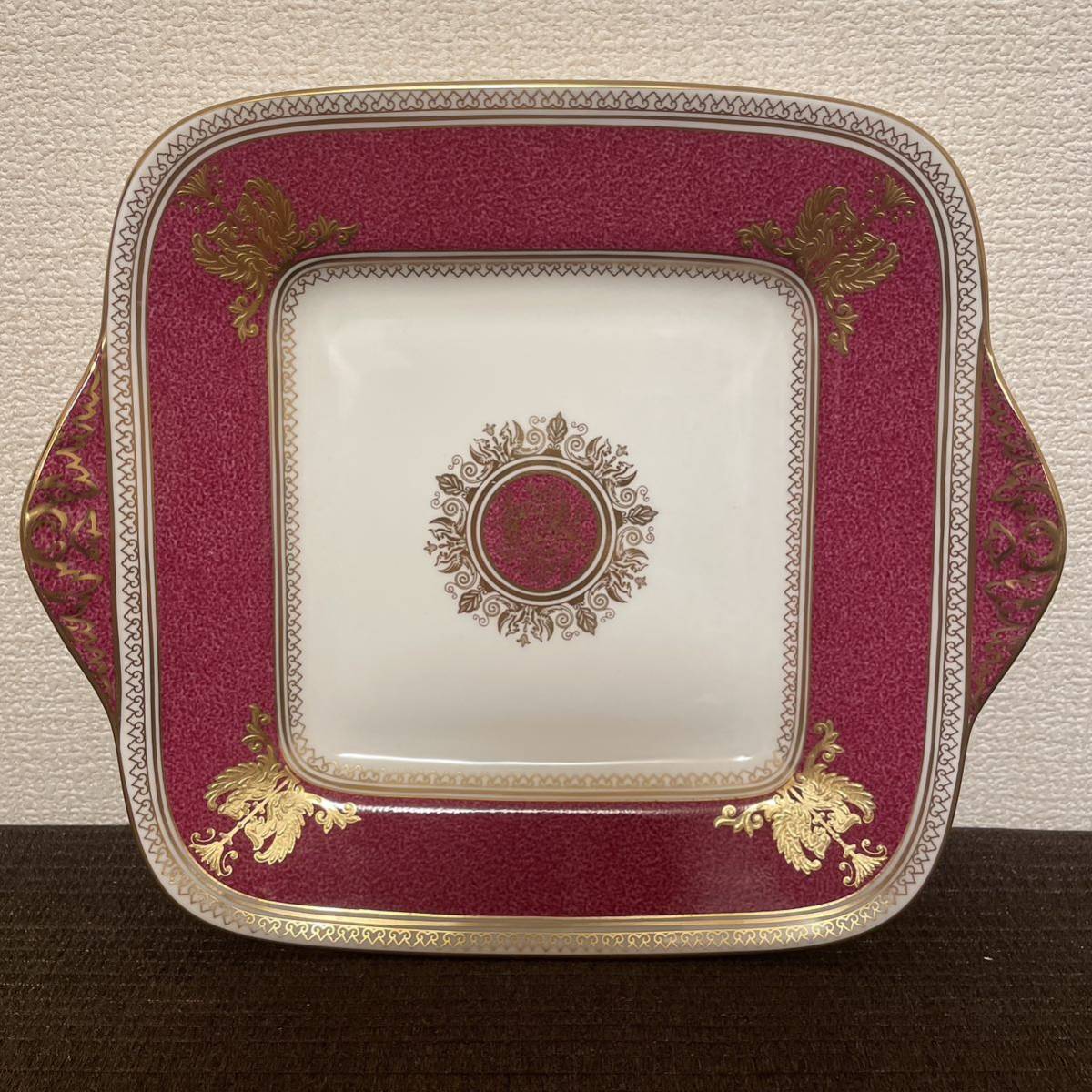 ウェッジウッド コロンビア パウダールビー B&Bプレート ディナープレート拍卖