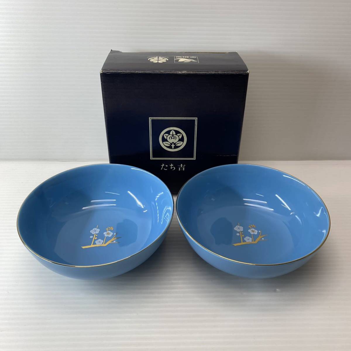 たち吉 深皿 2枚組 セット 絵付 金彩 梅 青色 ブルー系 小丼 どんぶり 飯碗 和食器 未使用拍卖