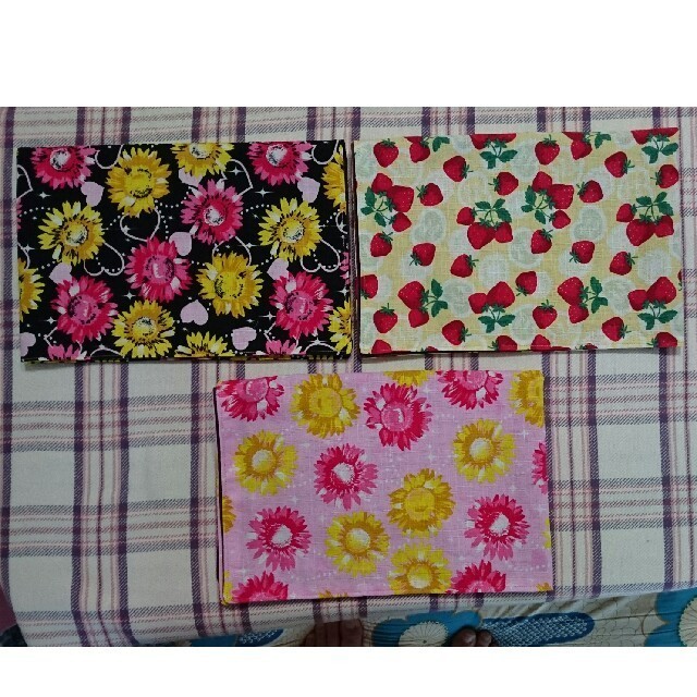 ランチョンマット 40×60 3点 ひまわり・ハート・苺柄 C-9拍卖