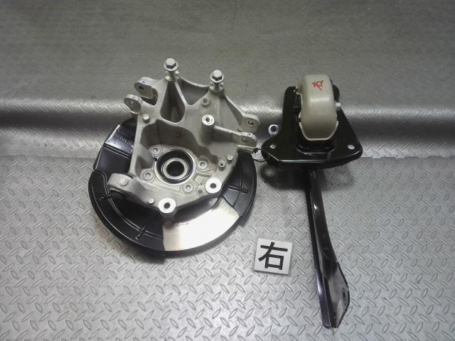 ボルボ 40シリーズ XE400AXCE 右リアナックルハブ ローター付拍卖