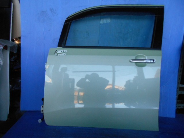 903125 ダイハツ ムーヴ LA150S フロントドア左拍卖