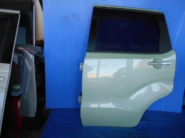 903125 ダイハツ ムーヴ LA150S リヤドア左拍卖