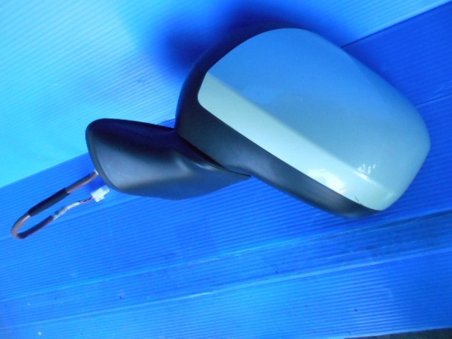903125 ダイハツ ムーヴ LA150S サイドミラー左拍卖