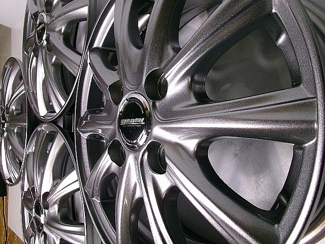 HOT STUFF■WAREN■13インチ 4穴-100■装着車種ワゴンR ライフ 装着車種ワゴンR ライフ EKワゴン モコ MRワゴン デイズ アルト拍卖