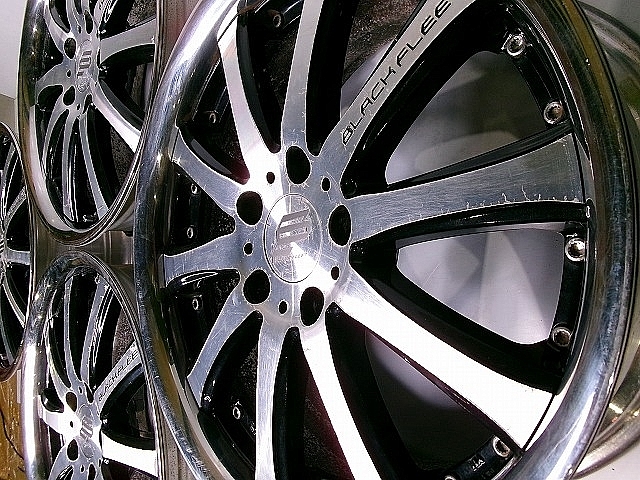 ブラックフリート■V810■18インチ 5穴-114.3■ ノア セレナ 装着車種ヴォクシー ノア セレナ ステップワゴン拍卖