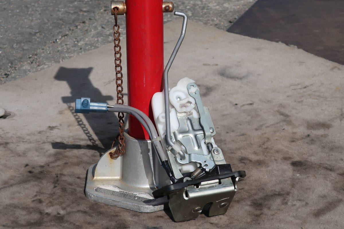 H19 MH21S / MH22S 中期 ワゴンR K6A NA 4WD 5F MT / 純正 リアゲート バックドア ドアロックアクチュエーター / 118255km拍卖