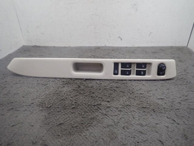 ミラココア DBA-L675S パワーウインドウスイッチ X07 84820-B2430拍卖