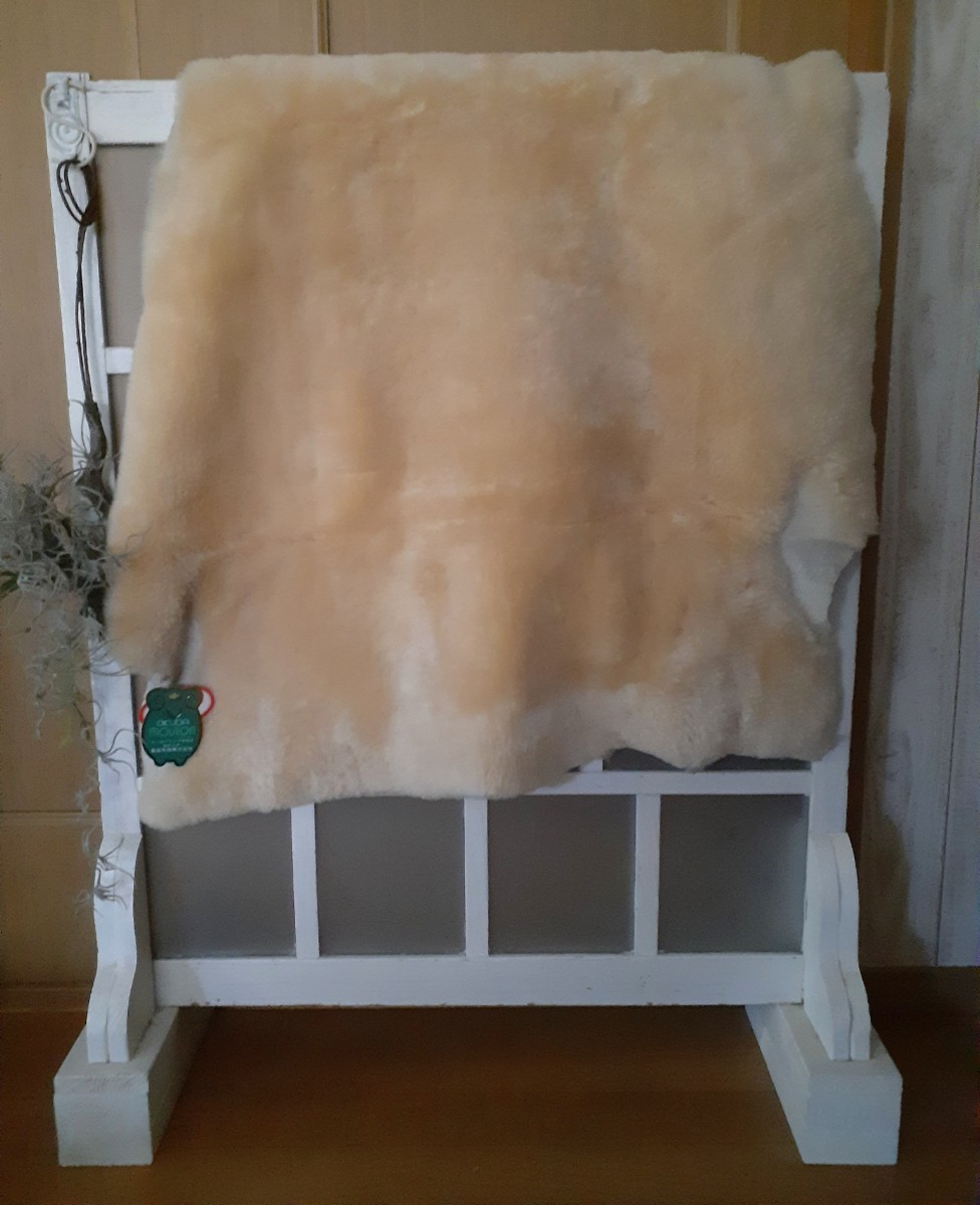 ムートン オーストリア 羊毛皮 新品タグ付き①拍卖