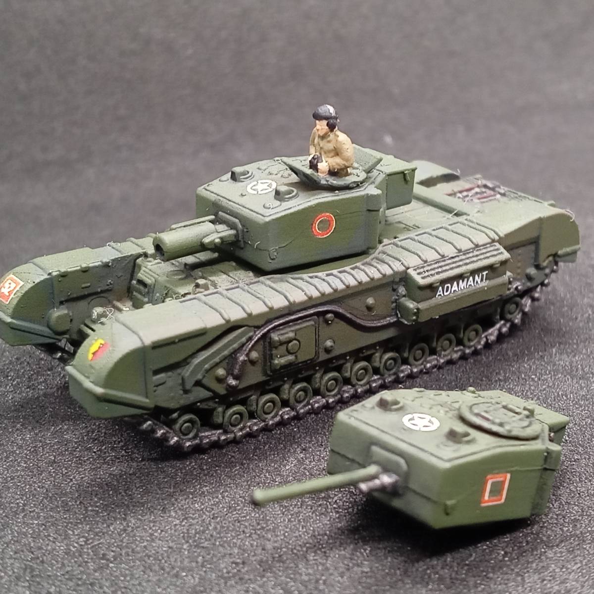 ●完成品1/144 チャーチル歩兵戦車,”砲塔2種類でコンバーチブル!重装甲戦車!”,出品B,ADAMANT,英国,WW2,VICTRIX製,自作ver拍卖