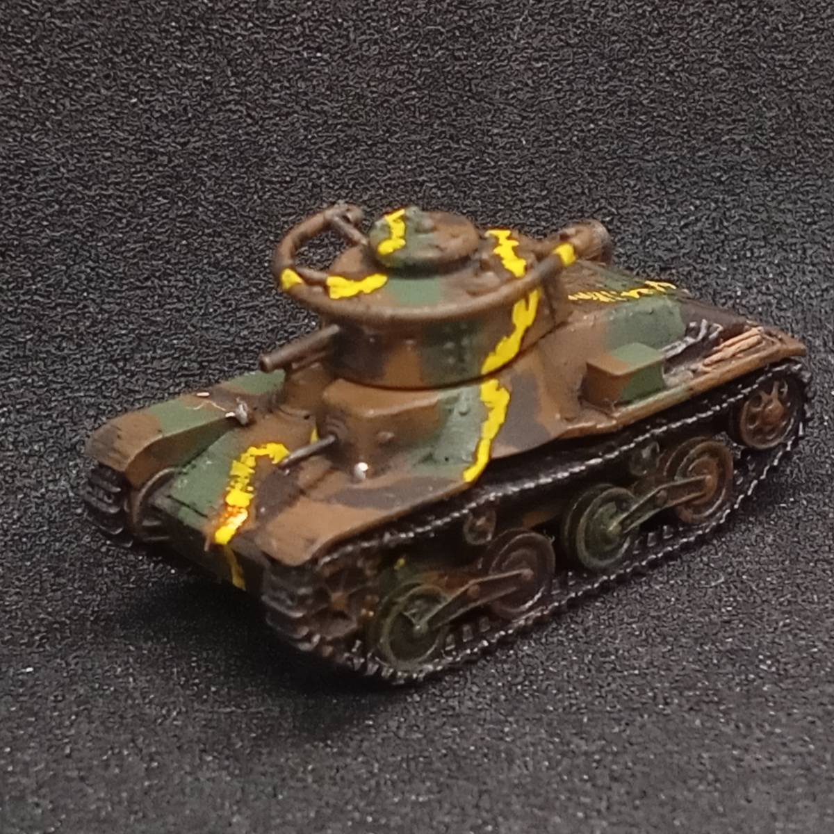 ●完成品1/144 四式軽戦車ケヌ,指揮車タイプ,”幻の軽戦車!”,出品3,黄帯塗装,echokou1989製,日本,WW2,自作ver拍卖