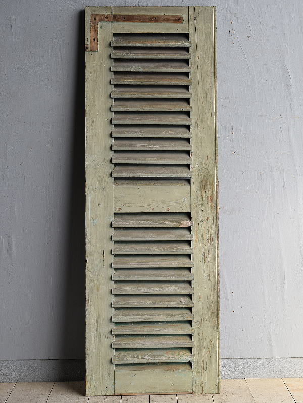 ルーマニア製 アンティーク 木製ルーバー雨戸 ディスプレイ 建具 8361拍卖