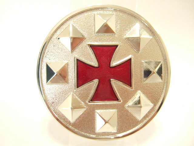 s横浜最新 中世赤いクロス♪バックル シルバーカラー 送料300円 ξBckξξ20s拍卖