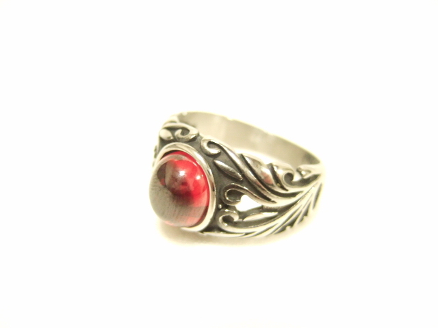 横浜最新 ルビーカラー ♪ 魅惑のリーフ透かし柄ステンレスリング 24号 メンズレディース 送料220円ξrinξξ ξbalnξξ47拍卖