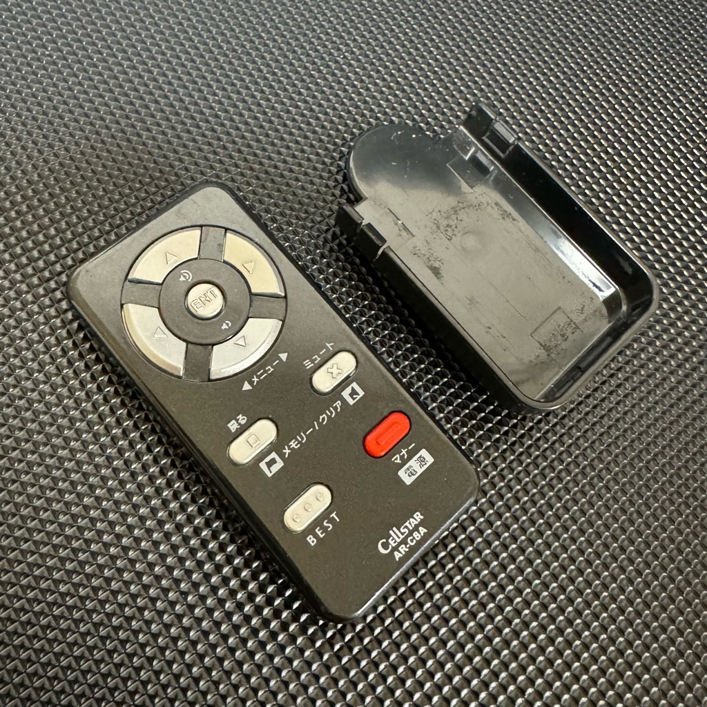 AR-C8A 新品電池入り!リモコン セルスター アシュラ レーダー探知機用 ホルダー 両面テープ付き すぐ使える♪赤外線チェックOK【4011808】拍卖