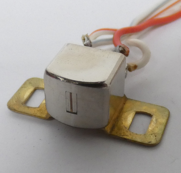 ■DENON レコードプレーヤー DP-32F 磁気センサー 磁気ヘッドユニット拍卖