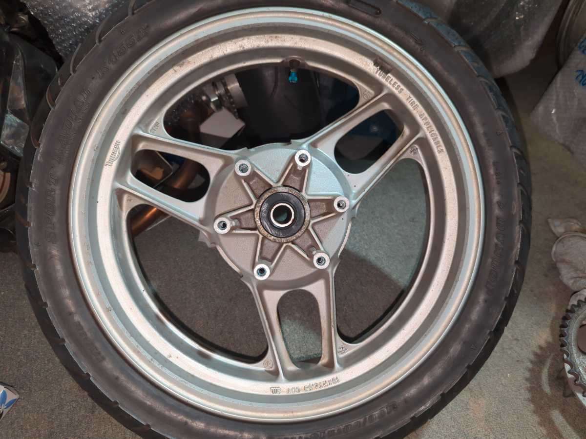 トライアンフ TRIUMPH トライデント900 Trident900 純正 リアホイール 中古良品拍卖