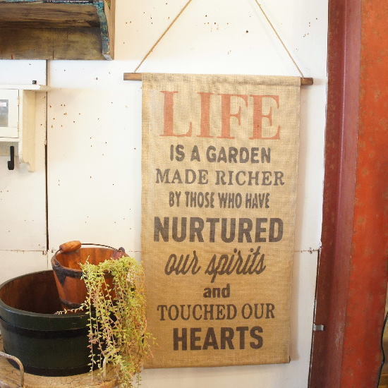 カッコイー部屋作りに!ウォールデコレーション 壁掛け (LIFE) 97cm タペストリー 西海岸風 インテリア 壁面装飾 アンティークタペストリー拍卖