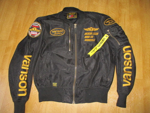 バンソンレーシング サイズM MA-1タイプ 黒金 全刺繍ロゴ フルメッシュライダースジャケット 美中古拍卖
