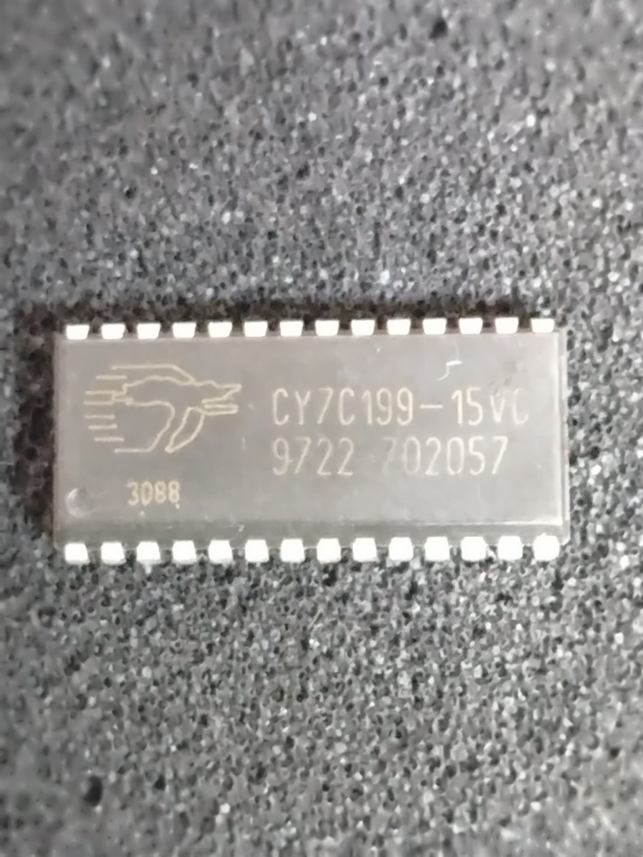 CY7C199-15VC サイプレス製 32Kビット SRAM拍卖