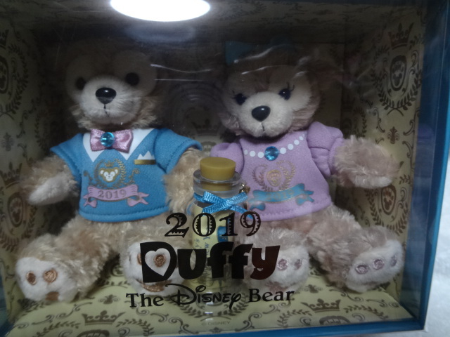 TDSイヤーズダッフィーヌイグルミセット 2019拍卖