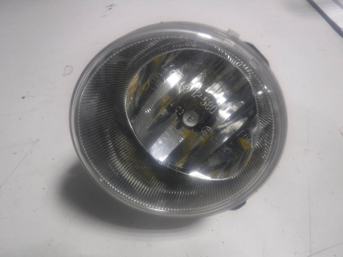 ヴォクシーZRR80WボクシーZRR85W純正ZWR85Wフロント左フォグランプZSフォグVOXYトヨタ純正フォグライトH16コイトKOITO 12-580Lレンズ拍卖