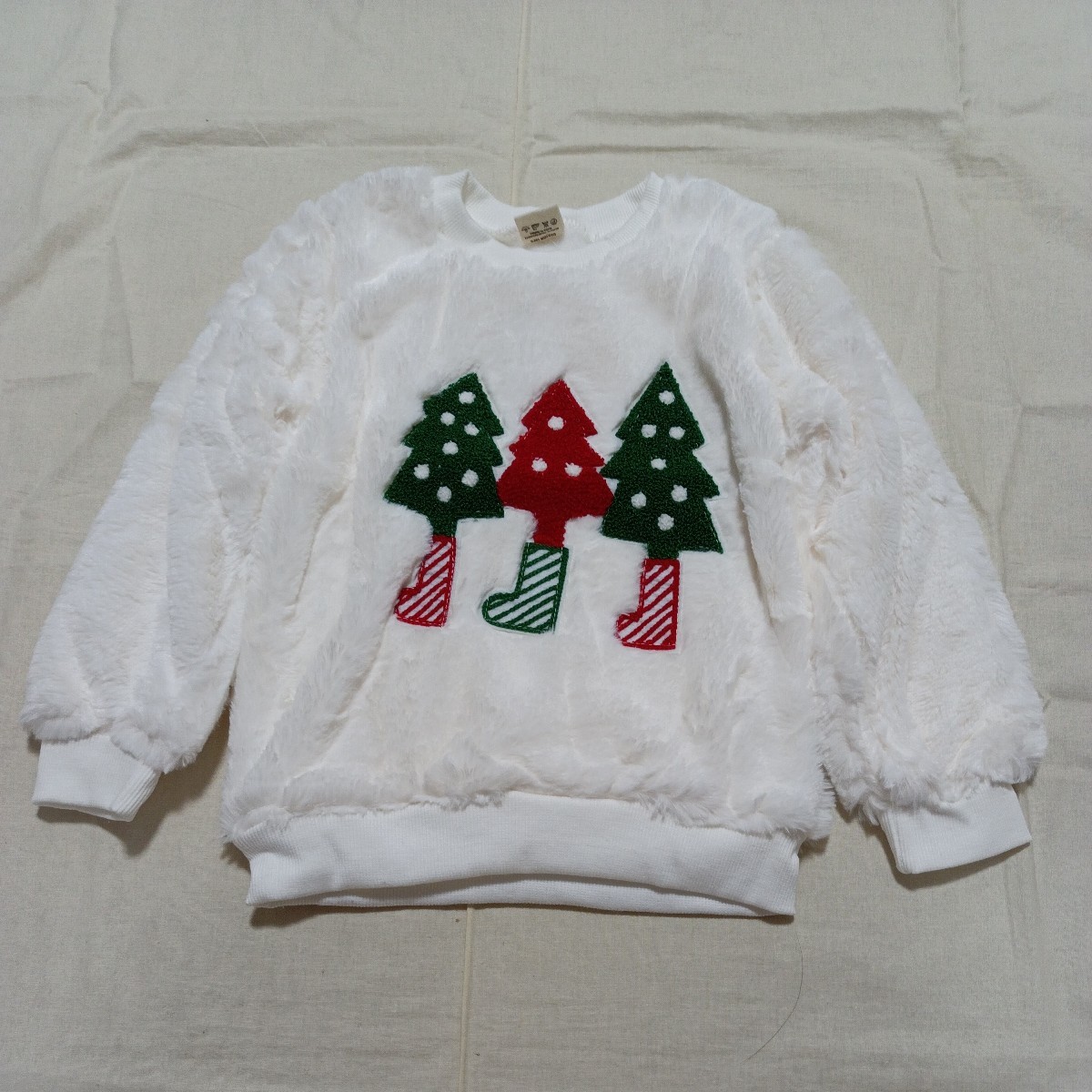 【未使用】子供服 キッズ 110 女の子 長袖 トレーナー 裏起毛 厚手 ふわふわ もこもこ シンプル 通園 普段着 拍卖